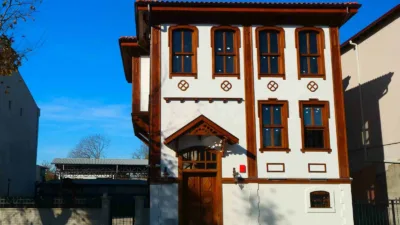 Sakarya Büyükşehir Belediyesi’nin 100 yıllık tarihi yeniden canlandırarak yıkık ve