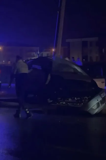 Sakarya’nın Adapazarı ilçesinde meydana gelen trafik kazasında 23 yaşındaki genç,