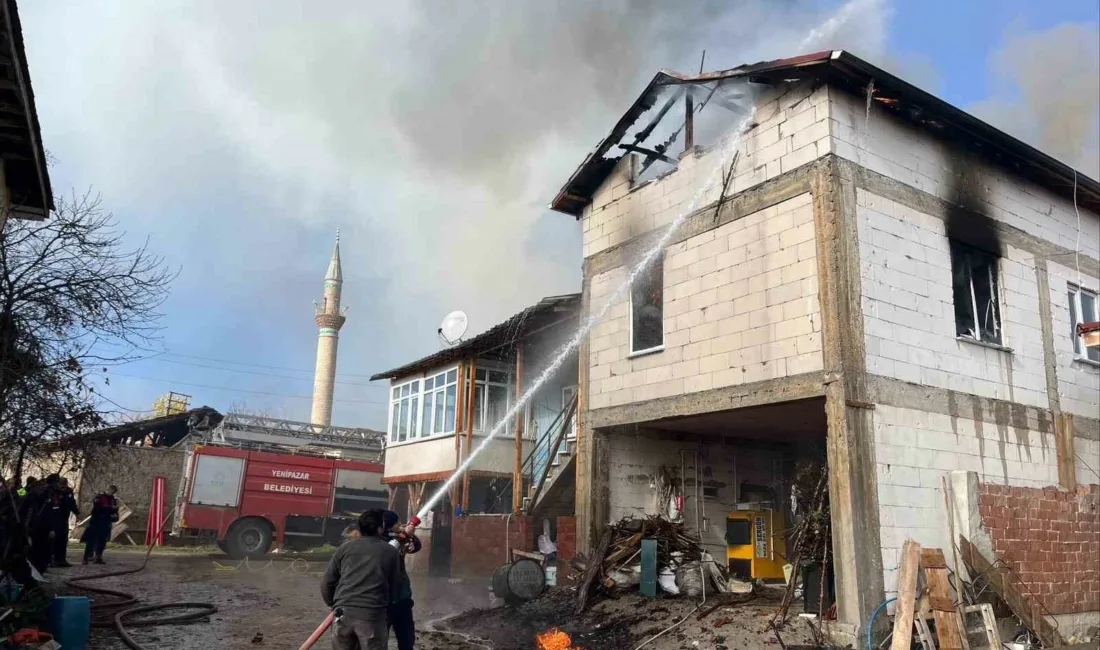 Bilecik’te altında ahır olan 2 katlı evde çıkan yangında 6