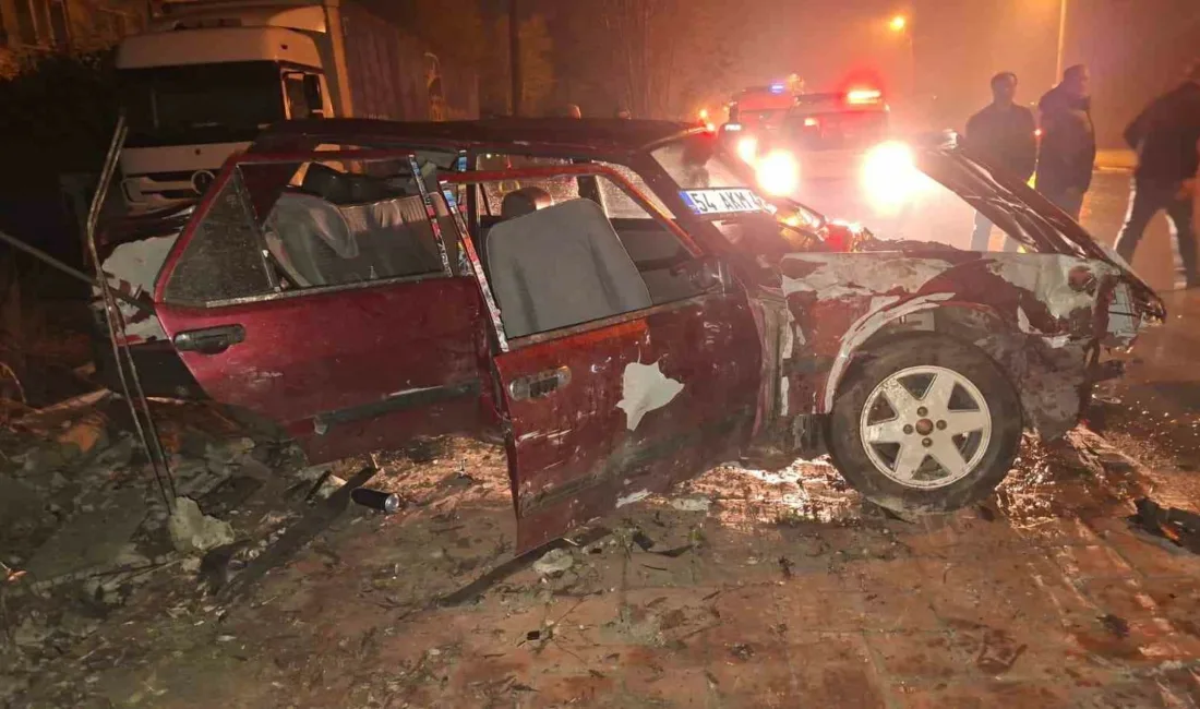 Sakarya’nın Akyazı ilçesinde alkollü sürücü, sollama yaptığı esnada otomobilin kontrolünü