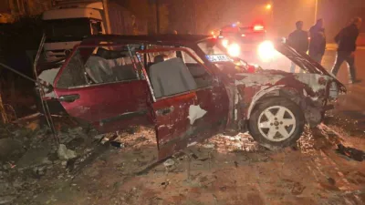 Sakarya’nın Akyazı ilçesinde alkollü sürücü, sollama yaptığı esnada otomobilin kontrolünü