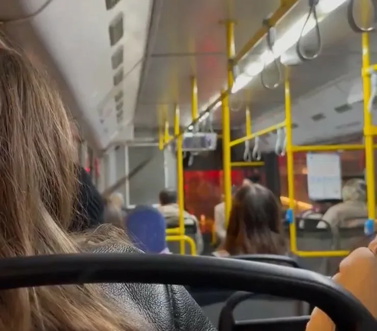 Ankara’da bir otobüs şoförünün, trafik yoğunluğu nedeniyle araç kullanmak istemediği
