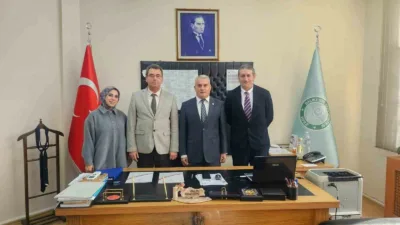 Balıkesir’in Ayvalık ilçesinde; Ayvalık Meslek Yüksek Okulu ile Ayvalık Anadolu