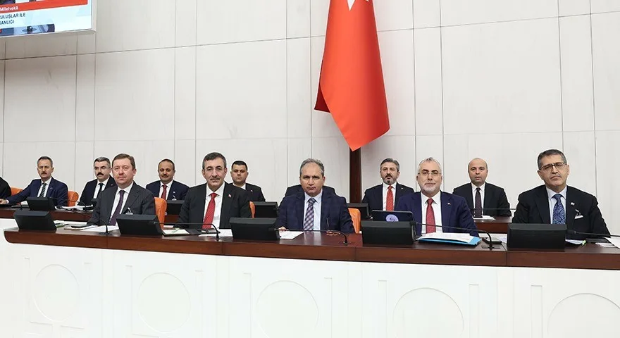 Çalışma ve Sosyal Güvenlik Bakanı Vedat Işıkhan, “2026 yılı asgari