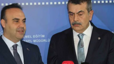 Milli Eğitim Bakanı Yusuf Tekin, “Ülkesinde yapılanlarla gurur duyan bir