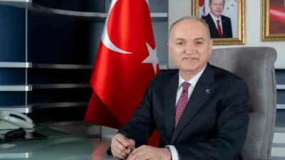 Düzce Belediye Başkanı Dr. Faruk Özlü, yeni yıl için paylaştığı