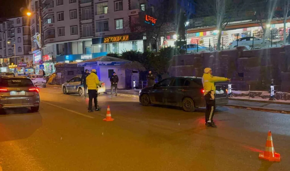 Ankara’nın Akyurt ilçesinde polis ekipleri yılbaşı öncesi geniş çaplı denetim