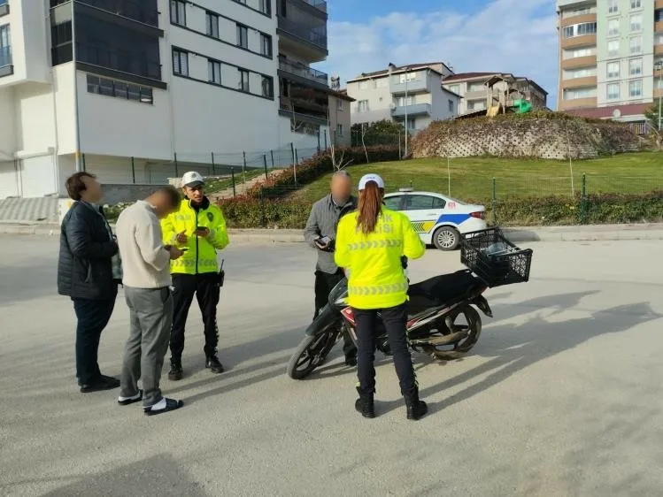 Bilecik’te trafik güvenliğini artırmak amacıyla motosiklet ve ATV kullanıcılarına yönelik