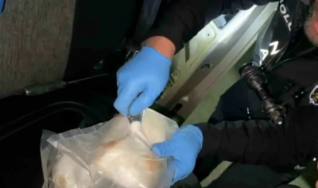 Bolu’da emniyet ve jandarma ekiplerince belirlenen adreslere yapılan operasyonlarda kokain