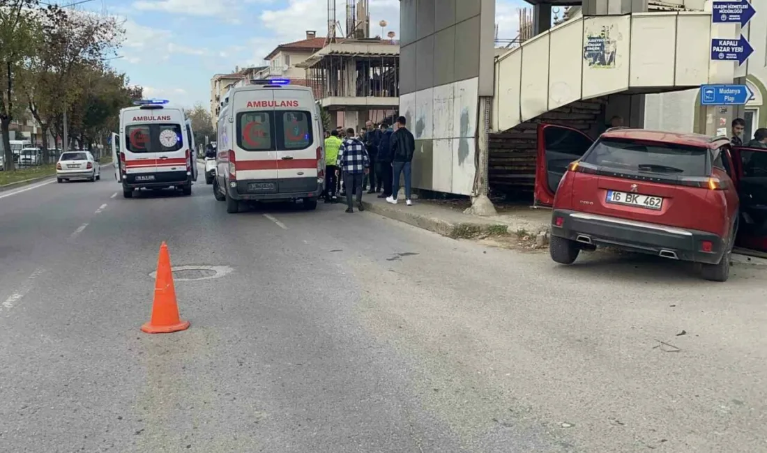 Bursa’nın Mudanya ilçesinde iki cipin çarpışması sonucu biri ağır 5