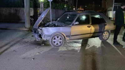 Bursa’nın İnegöl ilçesinde iki otomobilin çarpışması sonucu meydana gelen kazada