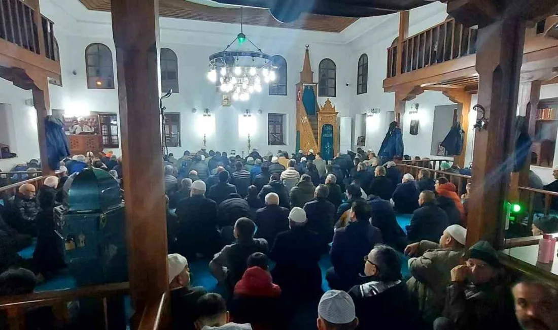 Üç ayların başlangıcının ilk kandili olan Regaip Kandili Zonguldak’ın Devrek