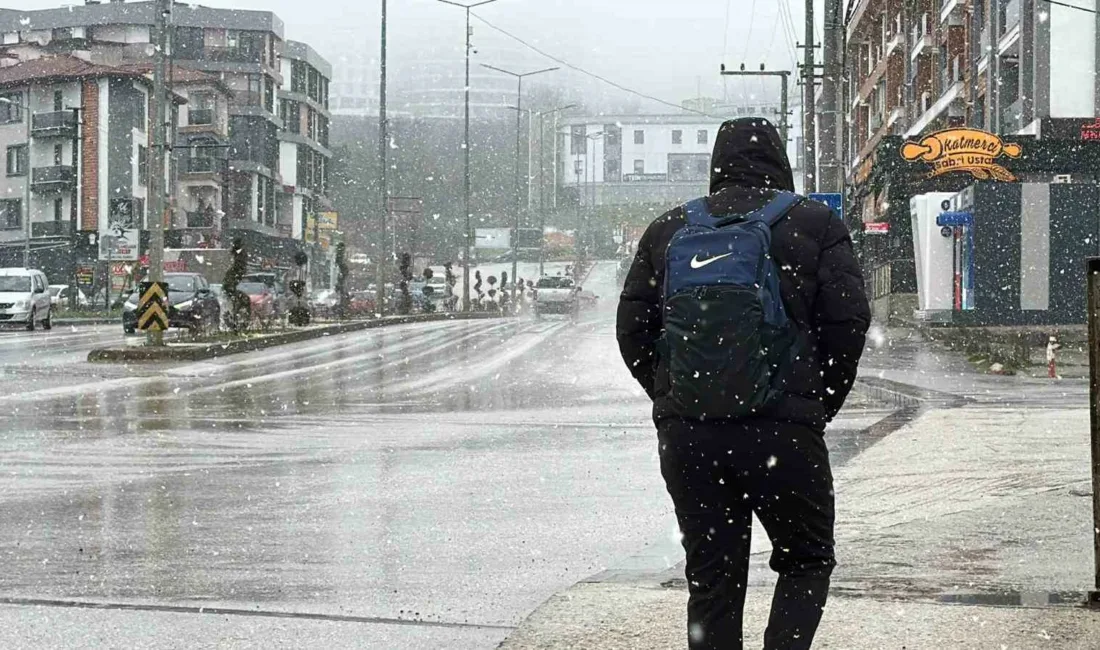 Düzce (İHA) – Düzce’de devam eden kar yağışı ve meteorolojinin