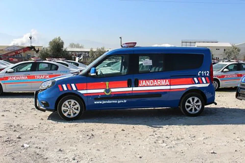 Edirne’nin Meriç ilçesine bağlı Subaşı beldesinde jandarma ekiplerince düzenlenen uyuşturucu