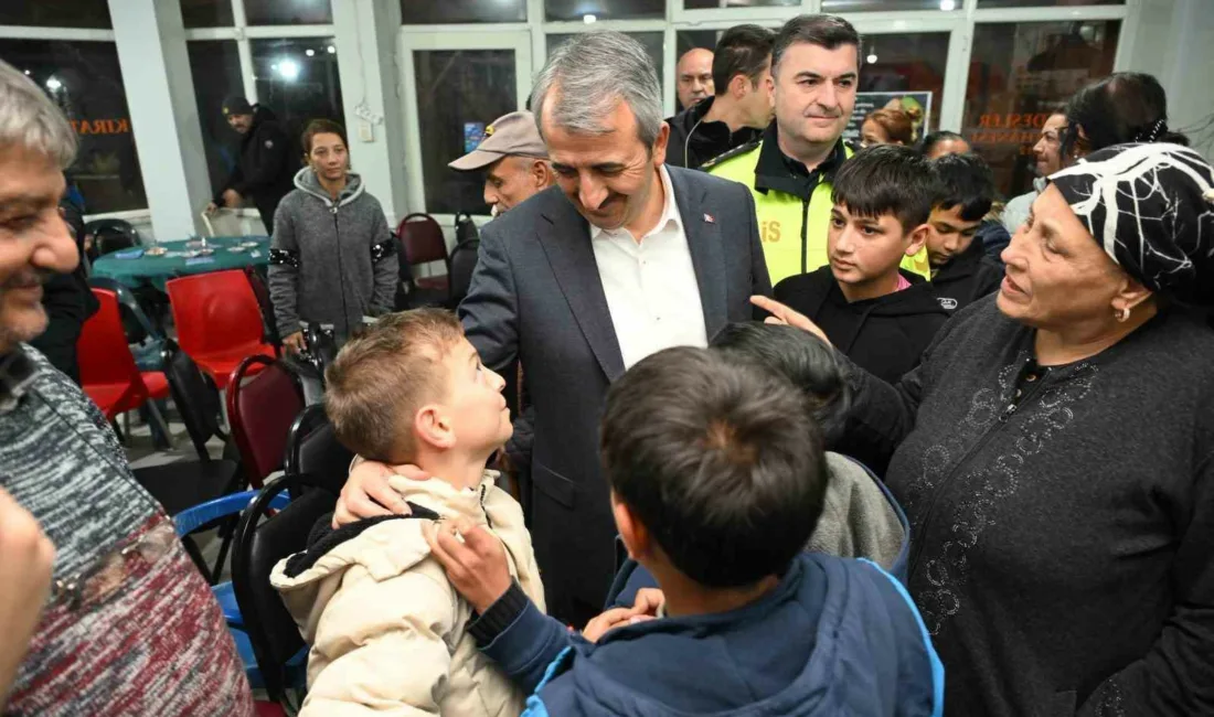Talep ve şikayetlerini dinlemek için vatandaşlarla bir araya gelen Edirne