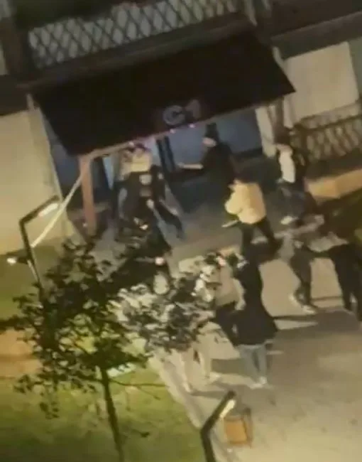 İstanbul Esenyurt’ta iki grup arasında bir sitede başlayan kavga, sokakları