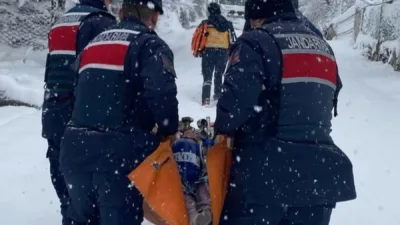 Karabük’te etkili olan kar yağışı nedeniyle köyde ikamet eden hasta