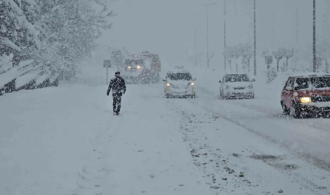 Karabük’te etkili olan yoğun kar yağışı ve olumsuz hava şartları