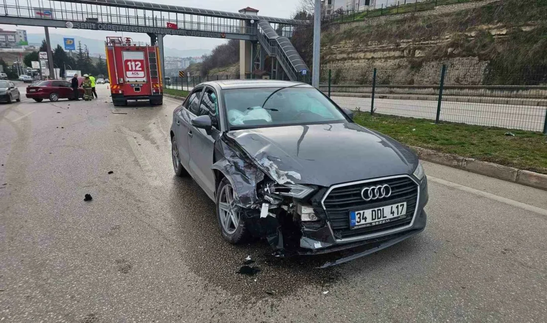 Karabük’te meydana gelen iki ayrı trafik kazasında 2 kişi yaralandı.