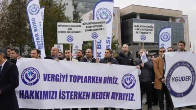 Kariyer Büro Sendikası Genel Başkanı Tolga Akgül, “Merkez teşkilatlarda görev