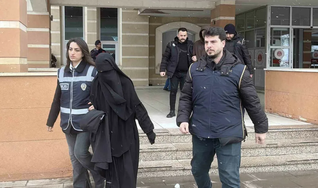 Kastamonu’da DEAŞ silahlı terör örgütüne yönelik düzenlenen operasyonda gözaltına alınan