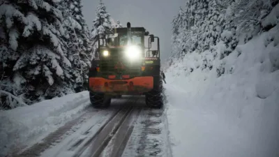 Kastamonu’da son günlerde etkili olan kar yağışı sebebiyle kapanan köy