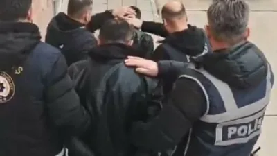 Kastamonu’da bir iş yerini kurşunladıkları gerekçesiyle gözaltına alınan 3 şüpheliden