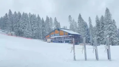 Kastamonu’nun yüksek kesimlerinde kar yağışı etkili oldu. Ilgaz Dağı Yurduntepe