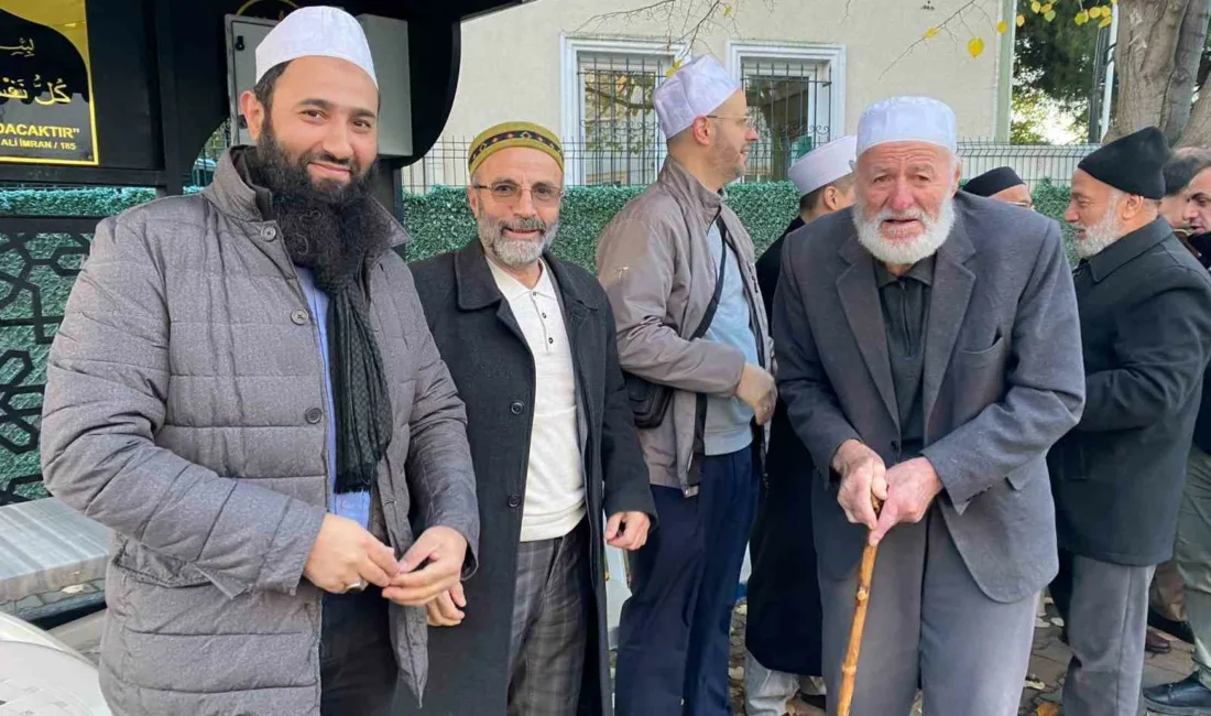Kocaeli’nin Körfez ilçesinde 40 umre yolcusu düzenlenen törenle kutsal topraklara