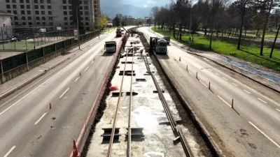 Kocaeli’deki raylı sistem ağını genişletmek amacıyla projelendirilen Kartepe tramvay hattında