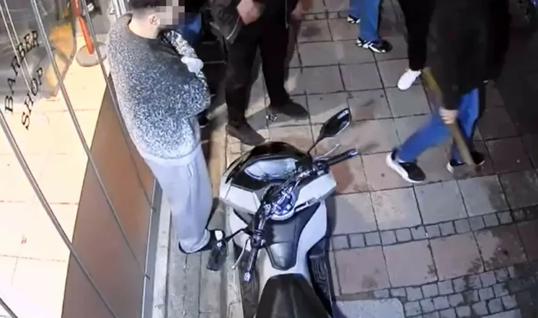 İstanbul Kağıthane’de alacak-verecek meselesi nedeniyle kuaför dükkanına düzenlenen baltalı saldırının