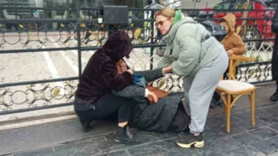 Düzce’de iflas gerekçesiyle kapanan kuyumcuda paralarının ve altınlarının kaldığını, mağdur