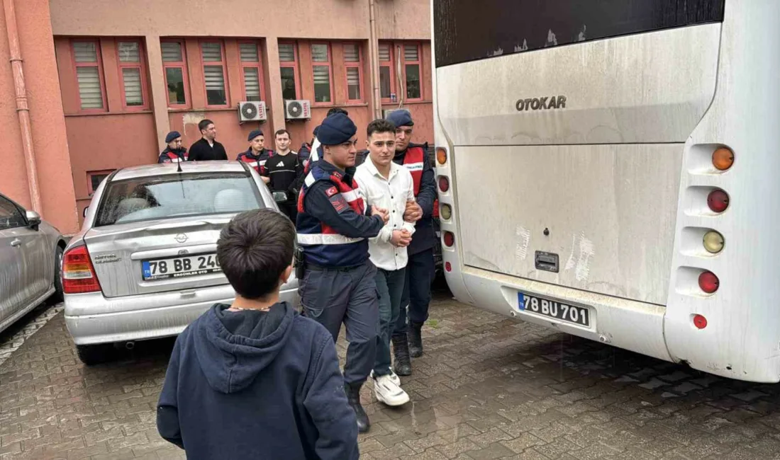 Karabük’ün Safranbolu ilçesinde bir kuyumcuya silahlı ve maskeli şekilde düzenlenen