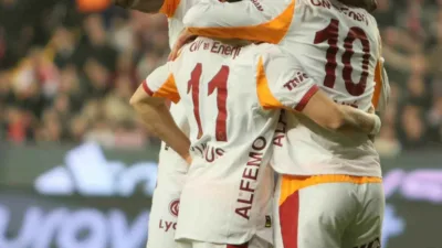 Galatasaray’ın Alman futbolcusu Leroy Sane, Antalyaspor maçıyla Trendyol Süper Lig’de