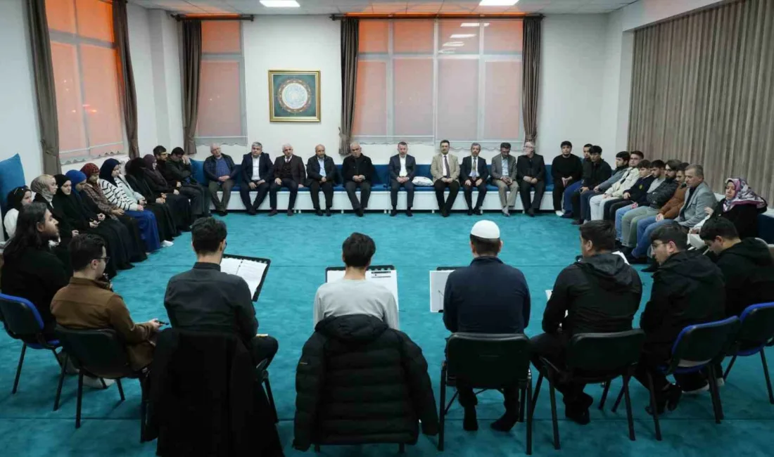 Karabük Üniversitesi (KBÜ) Rektörü Prof. Dr. Fatih Kırışık, İlahiyat Fakültesi