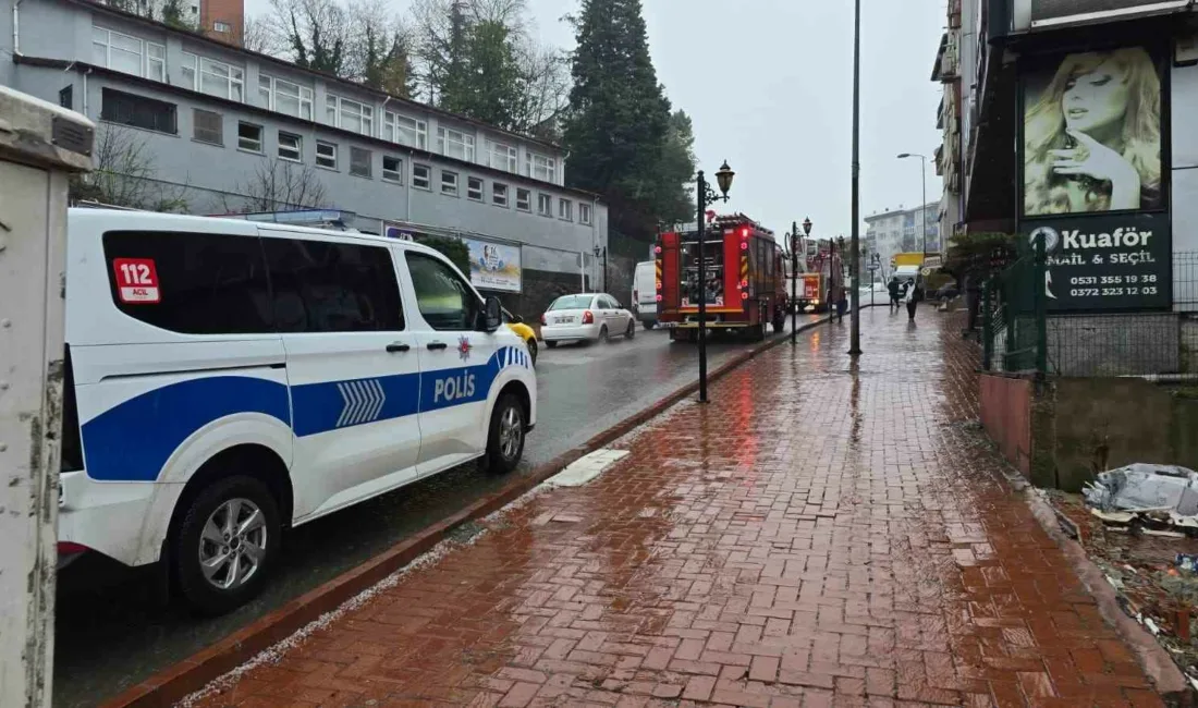 Zonguldak’ın Ereğli ilçesinde 2’No’lu Sağlık Ocağı’nın deposunda çıkan yangın kısa