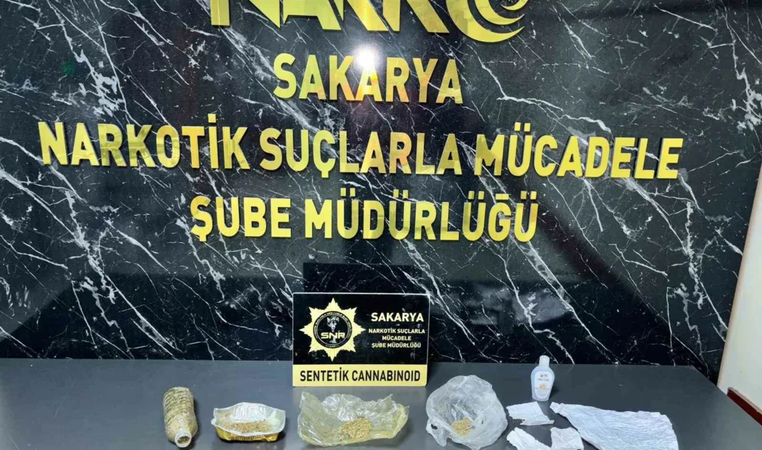 Sakarya’nın Adapazarı ve Erenler ilçelerinde polis ekiplerince yapılan 3 ayrı