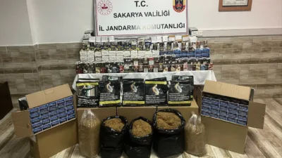 Sakarya’nın Karasu ilçesinde düzenlenen kaçakçılık operasyonunda çok sayıda tütün ve