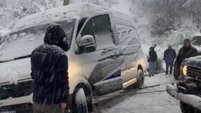 Düzce’de yaylaya kar safarisi yapmaya giden Düzce Safari Offroad kulübü