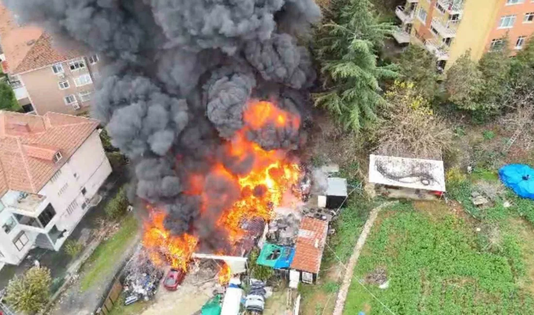 Sarıyer’de bir oto tamirhanesinin malzeme deposunda çıkan yangın, büyük paniğe