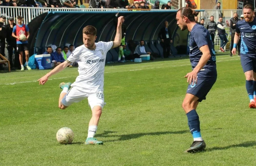 Kocaeli’de silahlı saldırıya uğrayan futbolcu Uğurcan Bekçi, 3 günlük yaşam