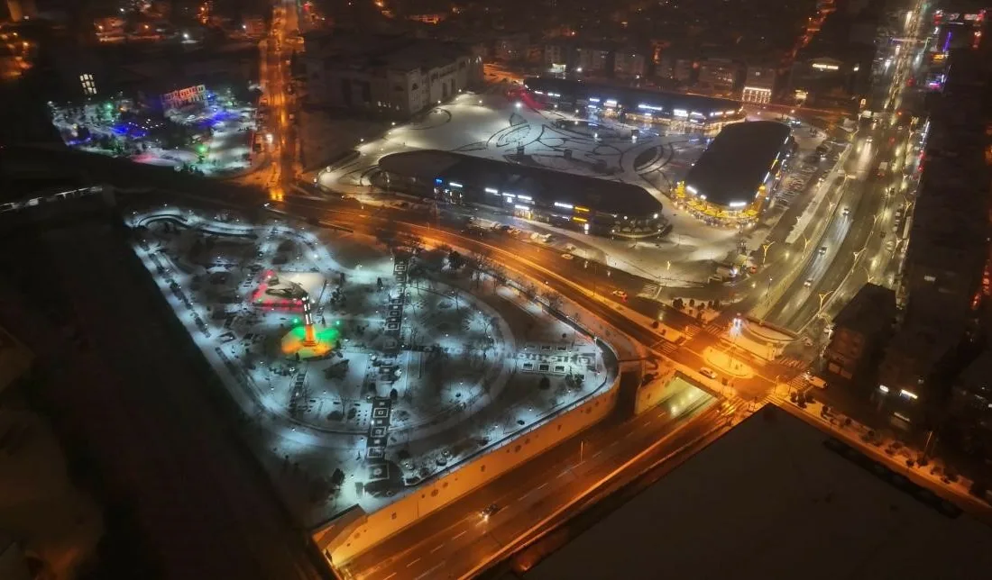 Sincan Belediyesi kar yağışının başlamasıyla 19 kar küreme aracı, 4
