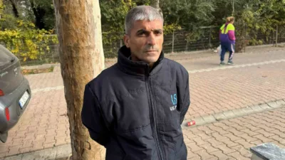 Kocaeli’nin Darıca ilçesinde ağacın dibine bırakılan poşetin içinde bulduğu 60