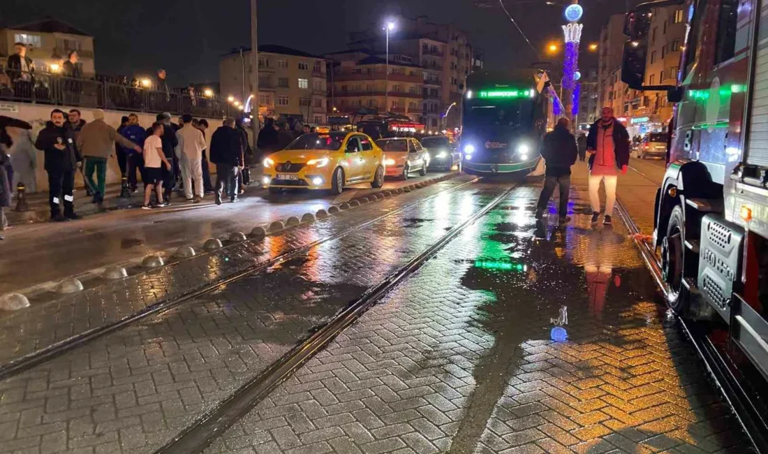 Kocaeli’de yolun karşısına geçmeye çalıştığı sırada tramvayın altında kalan 71