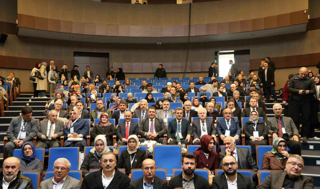DÜZCE(İHA) – Düzce Valisi Selçuk Aslan, Düzceli Alimler Sempozyumunda yaptığı