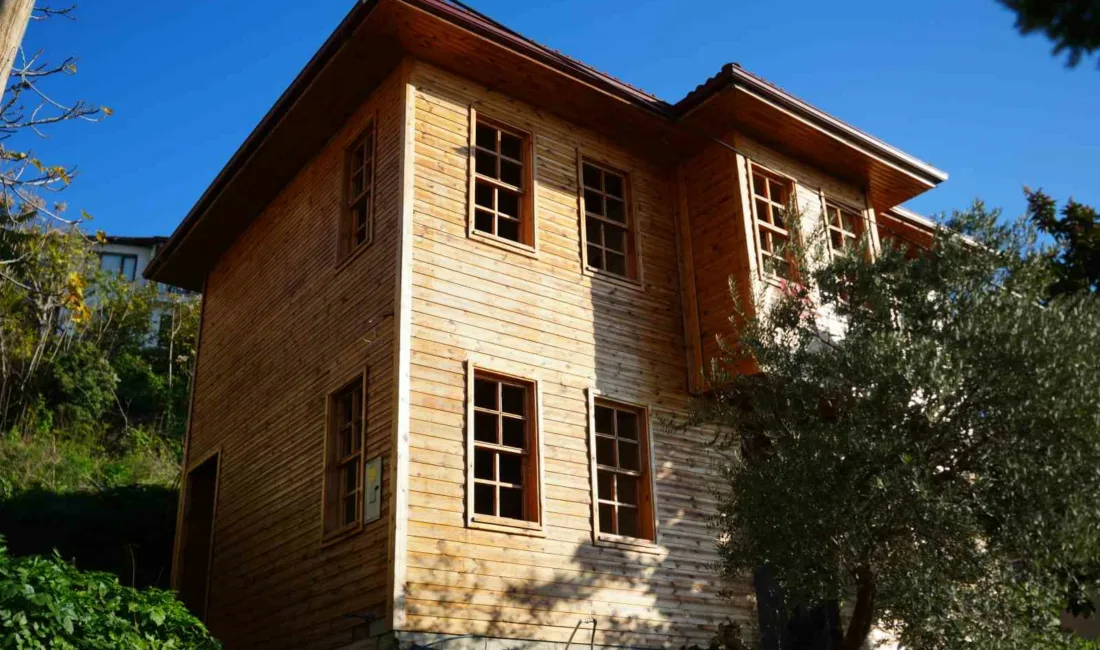 KOCAELİ (İHA) – Türk sinemasının unutulmaz isimlerinden Hulusi Kentmen’in Kocaeli’nin