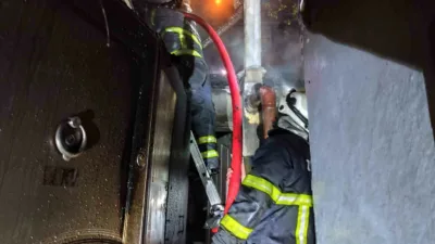 Zonguldak’ta iki katlı bir evin üst katında çıkan kısa sürede