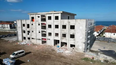 Sakarya’nın Karasu ilçesinde 2014 yılında temeli atılan ve kaba inşaat