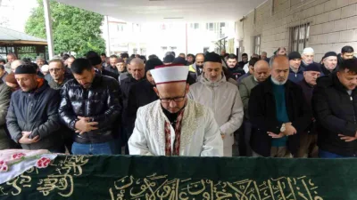 Kocaeli’de yaşayan 18 yaşındaki Dilara Gezgin, yaklaşık 6.5 aydır süren