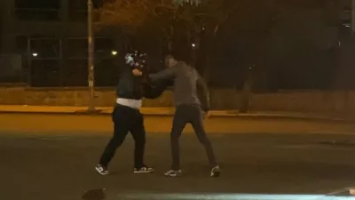 Ankara’da bir otomobil sürücüsü, trafikte tartıştığı motosiklet sürücüsüne saldırdı. Sürücünün